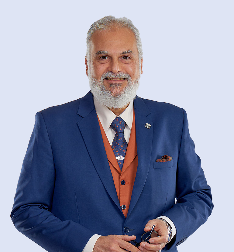 <b><u>Dr. Moustapha Sarhank</u></b><br>Executive Chairman